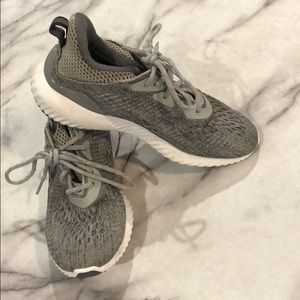 Adidas Alphabounce